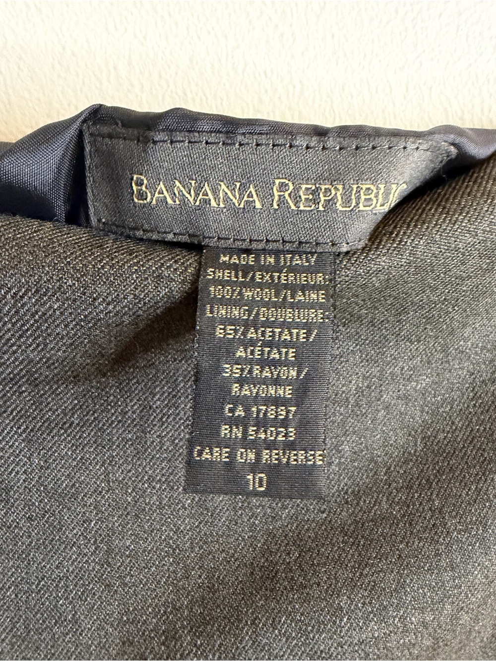 banana Republic Women’s Suit Set • Made in Italy • 100% Wool • Blazer 12 Skirt10 - Picture 4 of 7